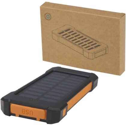 Altair 5 000 mAh:n ja 10 W:n kierrätysmuovista valmistettu kestävä aurinkoenergialla toimiva varavirtalähde, jossa on sisäänr